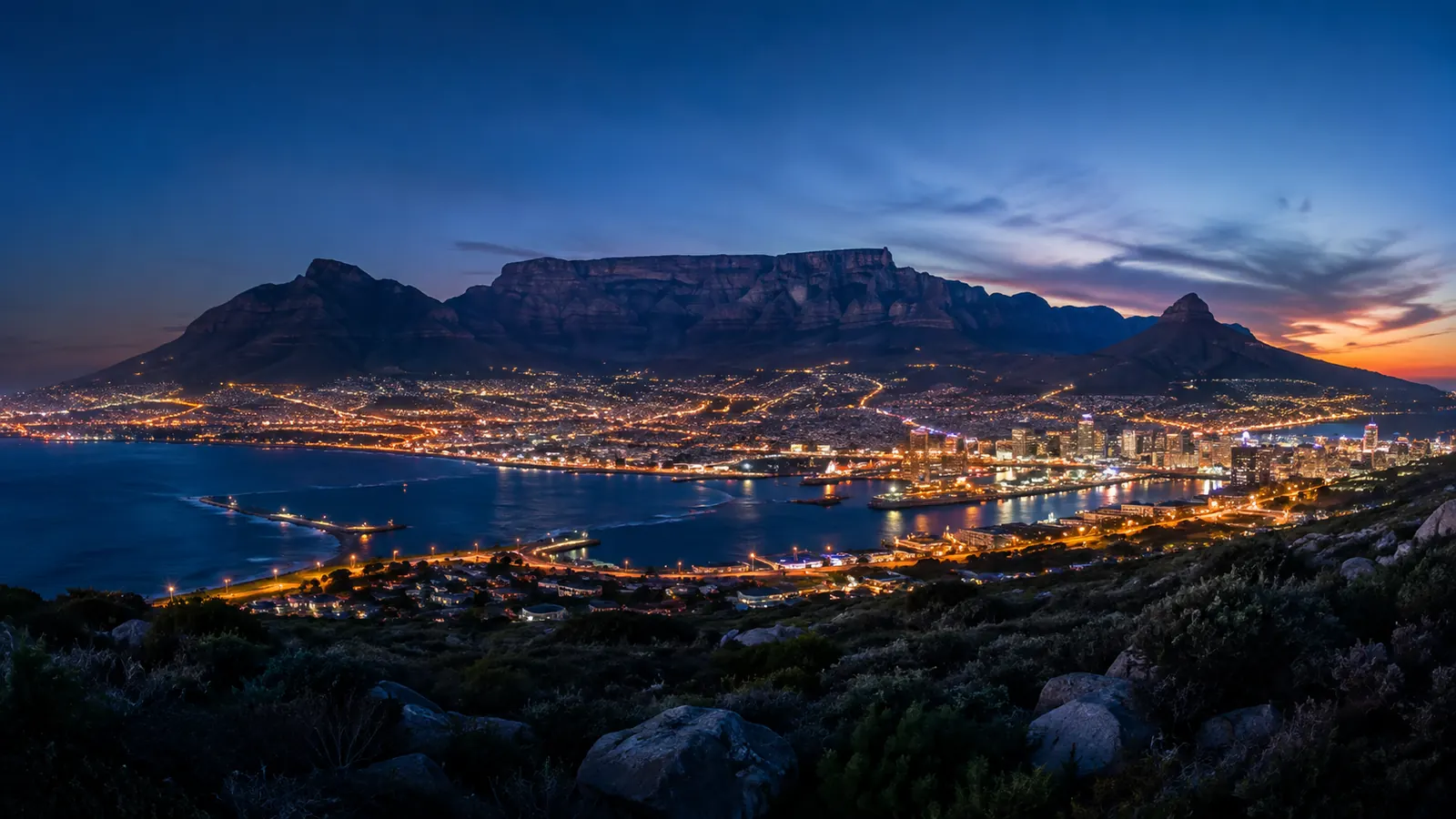 Cape Town and Table Mountain at twilight